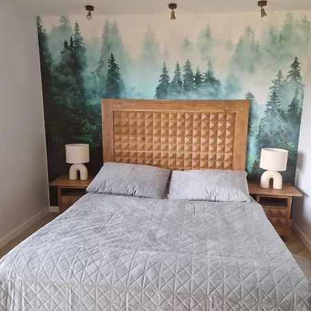 Apartment Lola 17 *