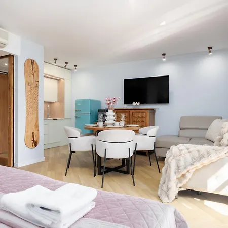 Apartamento Lola 17 *